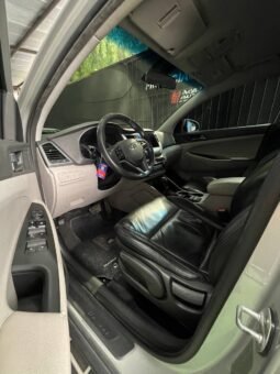 HYUNDAI NEW TUCSON PREMIUM AT 2.0 4×2