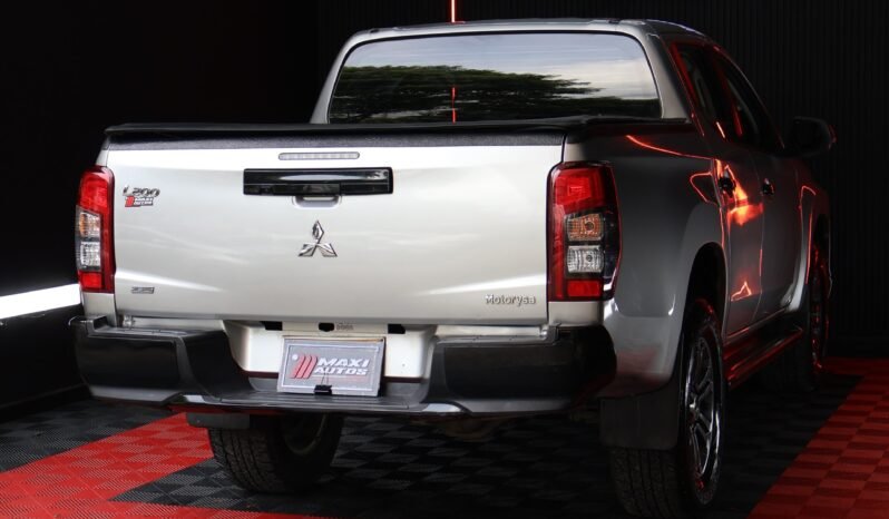 
								MITSUBISHI L 200 TRITON DIESEL AUT 4X4 full									