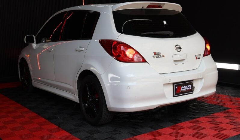 
								NISSAN TIIDA PREMIER HB MT full									