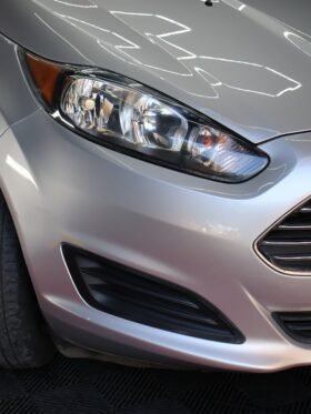 FORD  FIESTA SE 1.6L AT SEDAN