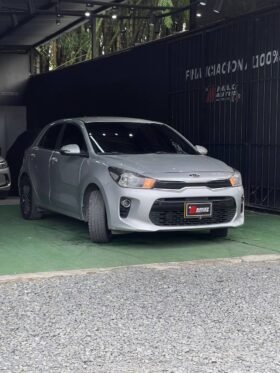 KIA RIO VIBRANT 1.4 AT HB
