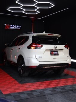 NISSAN X-TRAIL 2.5 AT 4X4 EXCLUSIVE 7PTOS