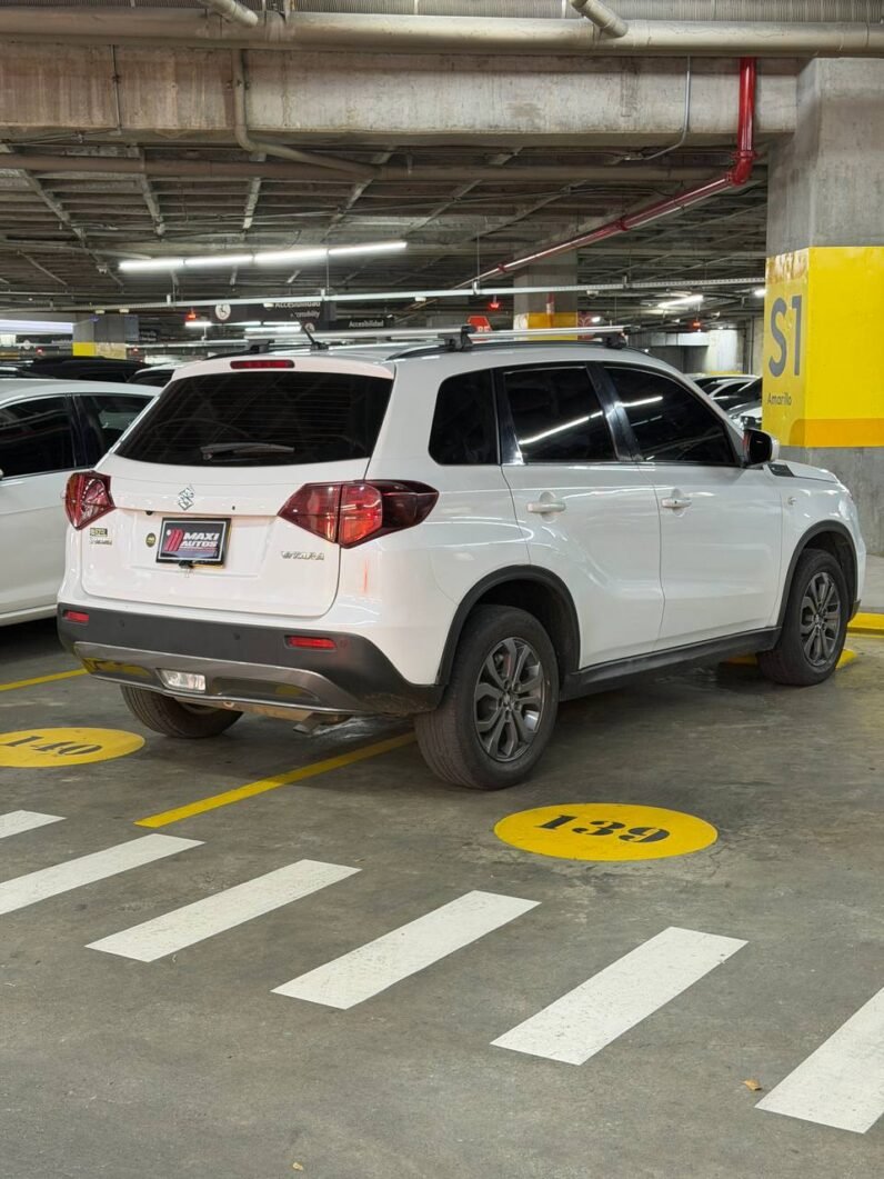 
								SUZUKI VITARA GL AT 1600CC 2AB ABS 4X2 AA full									