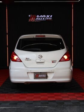 NISSAN TIIDA PREMIER HB MT