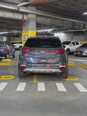 KIA  SPORTAGE GT LINE 2.0 AT