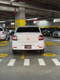 RENAULT LOGAN INTENS AT 1.6