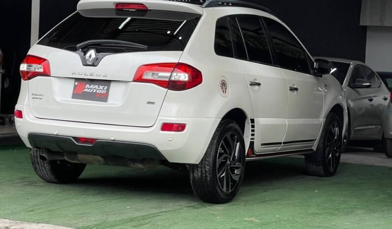 
								RENAULT KOLEOS SPORTWAY AT 4X4 2.5 full									