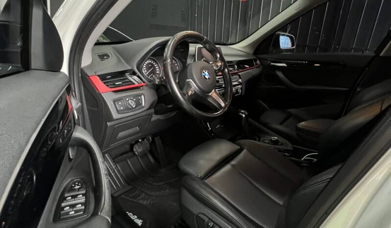 
								BMW  X1 SDRIVE 20I AT 2.0L full									