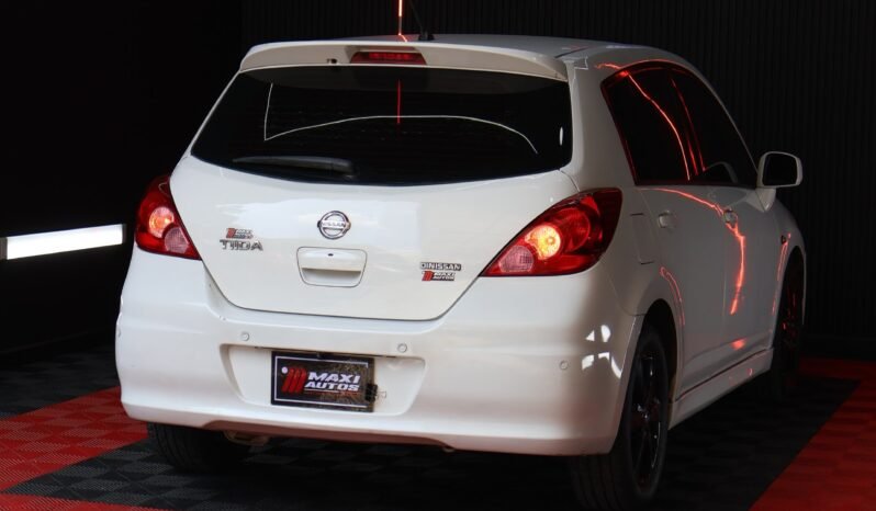 
								NISSAN TIIDA PREMIER HB MT full									