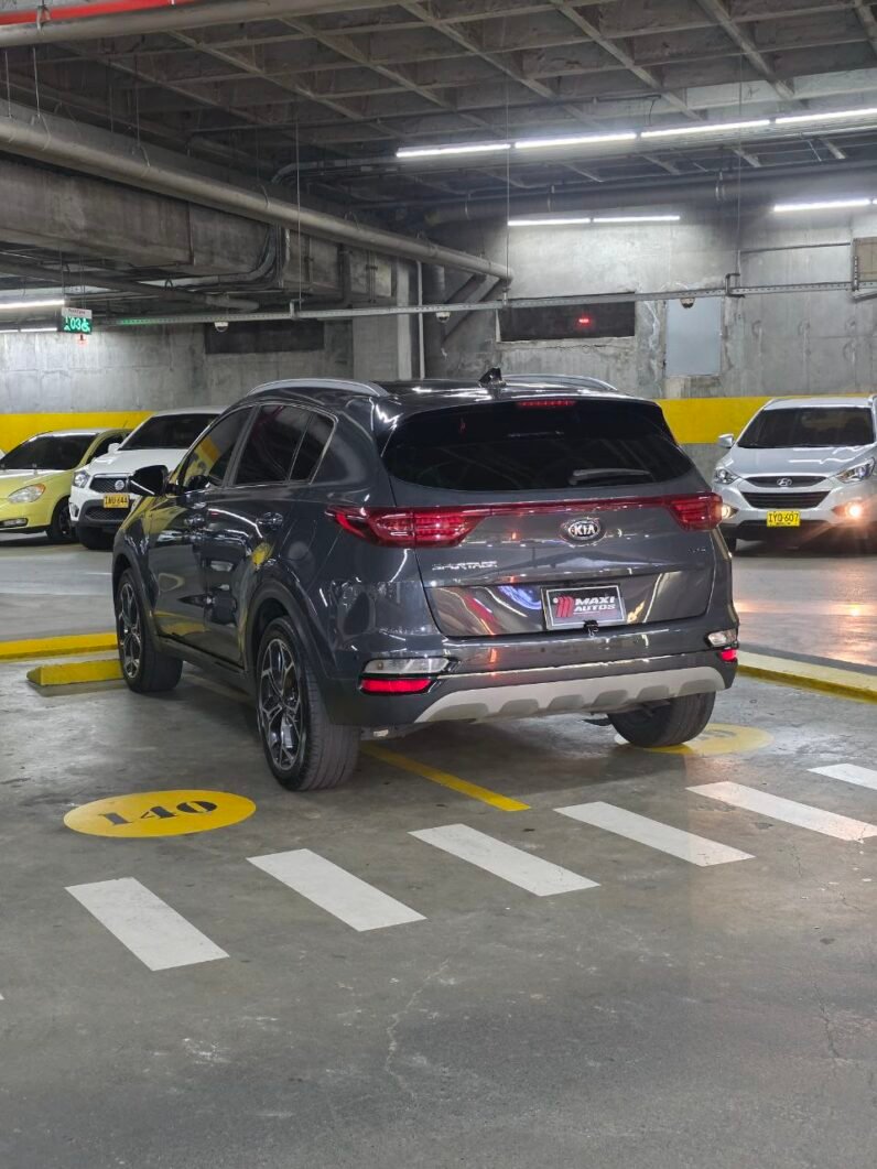 
								KIA  SPORTAGE GT LINE 2.0 AT full									