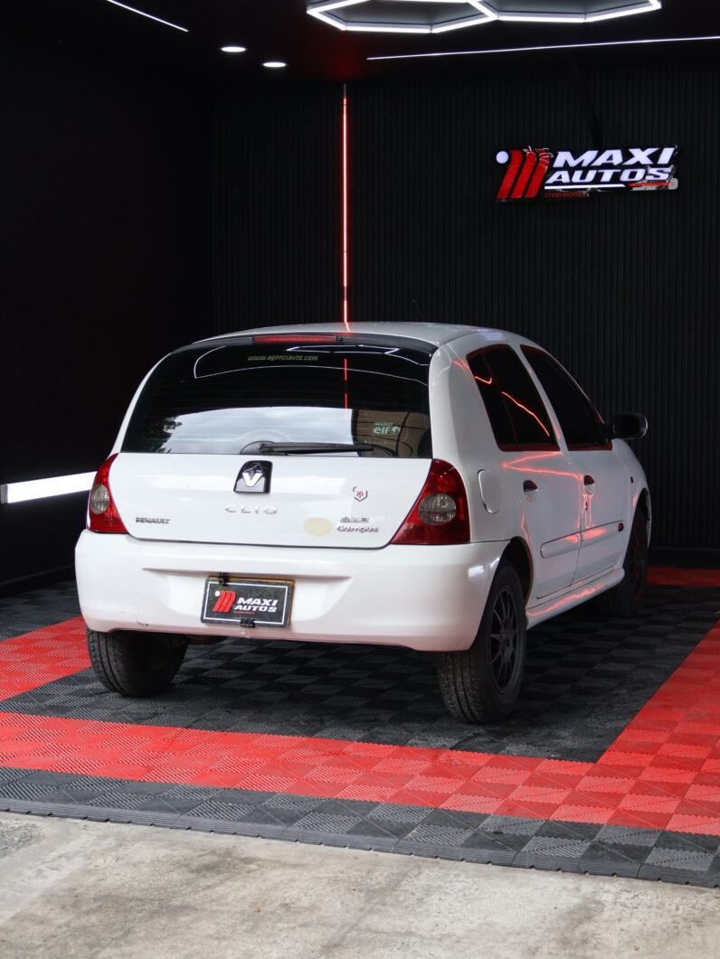 
								RENAULT CLIO CAMPUS 1.2 MT full									