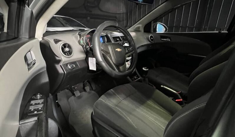 
								CHEVROLET SONIC LT HB MT 1.6 full									