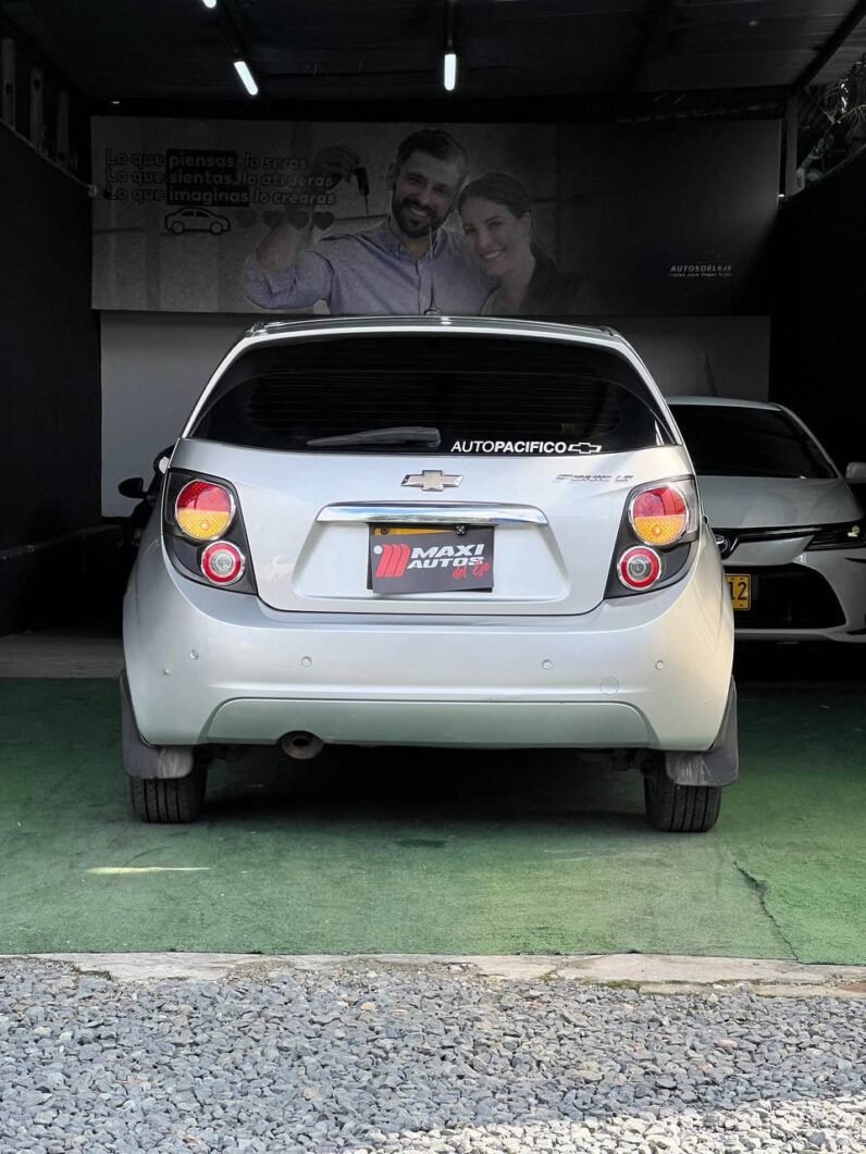 
								CHEVROLET SONIC LT HB MT 1.6 full									