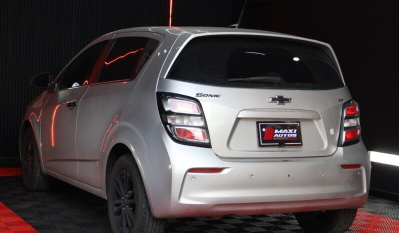 
								CHEVROLET SONIC LT HB MT 1.6 full									