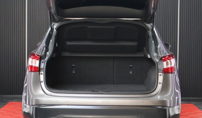 
								NISSAN QASHQAI EXCLUSIVE 4×4 AT full									