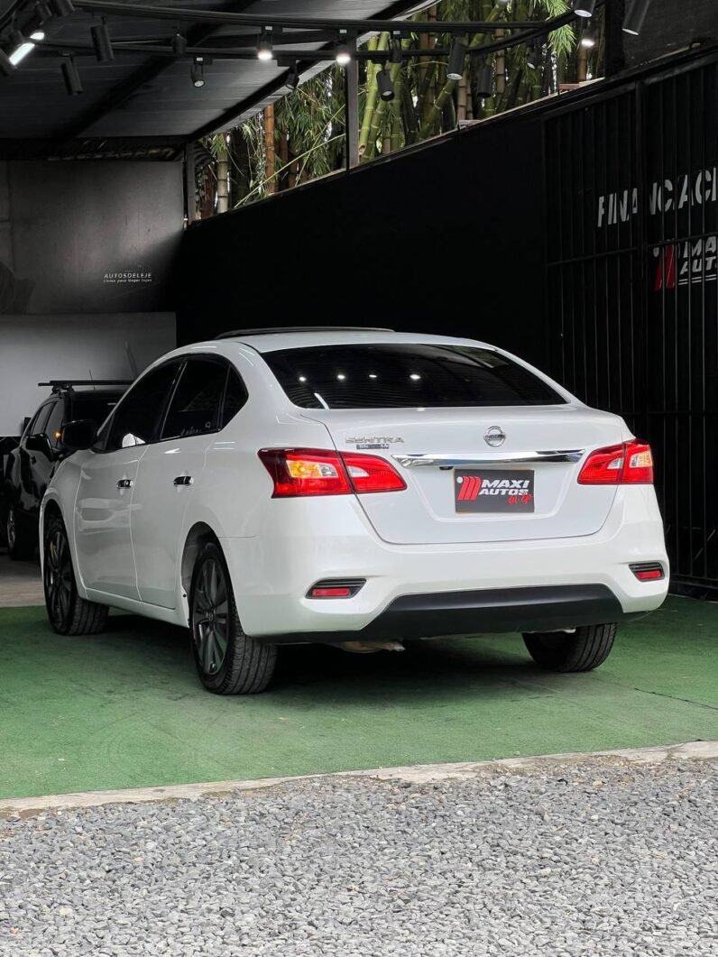 
								NISSAN SENTRA EXCLUSIVE 1.8 AT full									