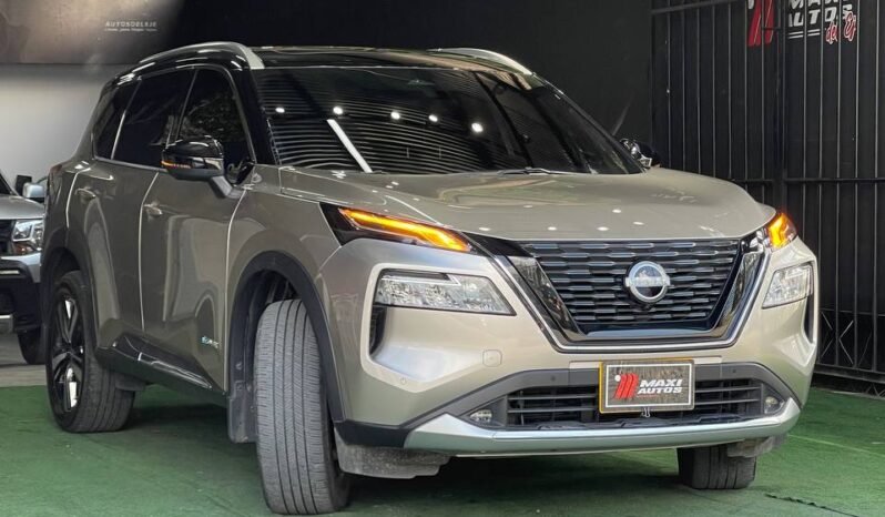 
								NISSAN X-TRAIL E-POWER EXCLUSIVE E-4ORCE full									