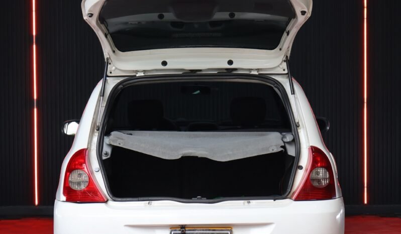 
								RENAULT CLIO CAMPUS 1.2 MT full									