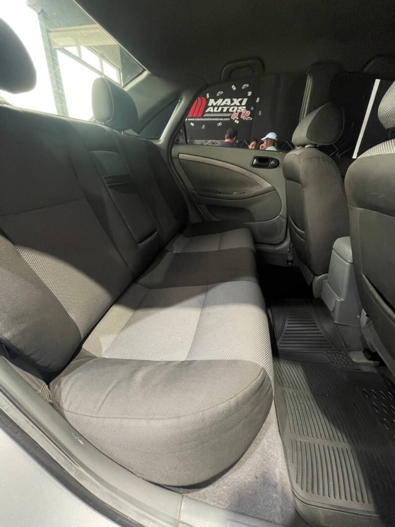 
								CHEVROLET OPTRA ADVANCE MT 1.6 full									