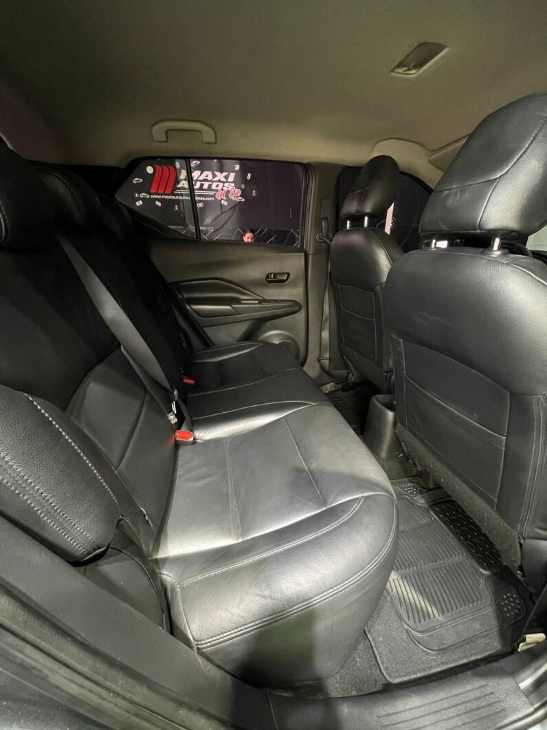 
								NISSAN KICKS SENSE 1.6L MT full									