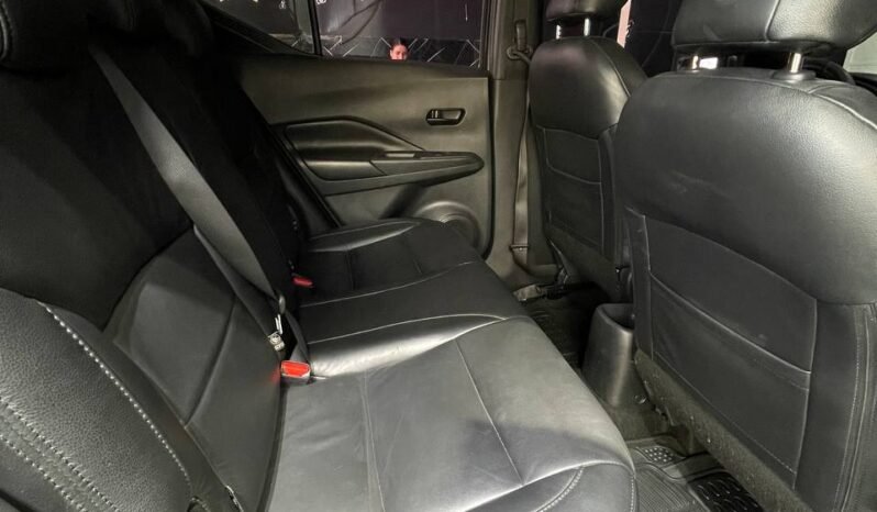 
								NISSAN KICKS SENSE 1.6L MT full									