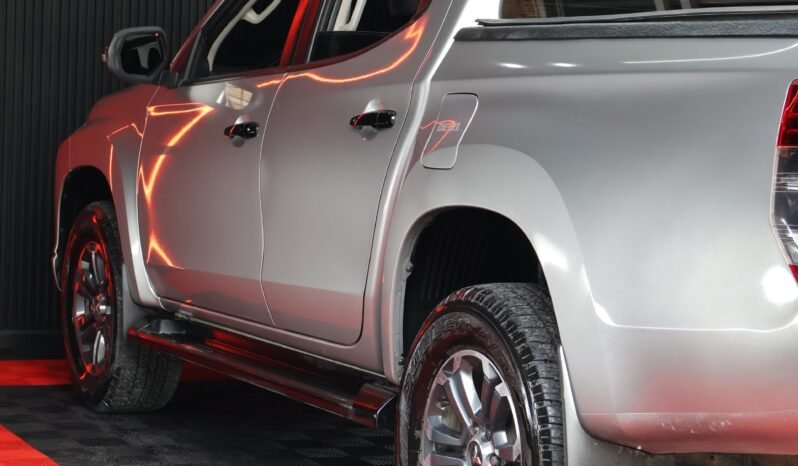 
								MITSUBISHI L 200 TRITON DIESEL AUT 4X4 full									