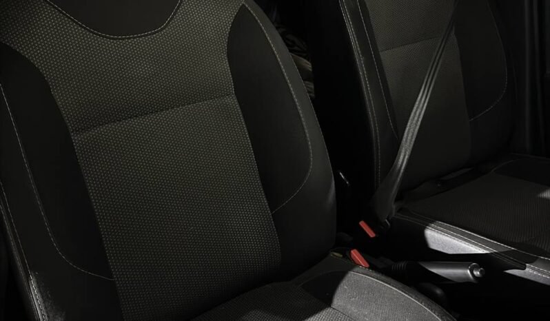 
								RENAULT LOGAN INTENS AT 1.6 full									