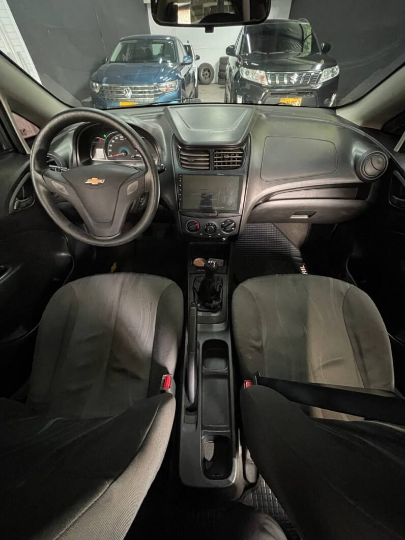 
								CHEVROLET SAIL LS MT 1.4 SD full									