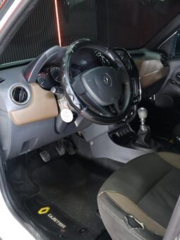 
										RENAULT DUSTER DYNAMIQUE 2.O MT 4X2 full									