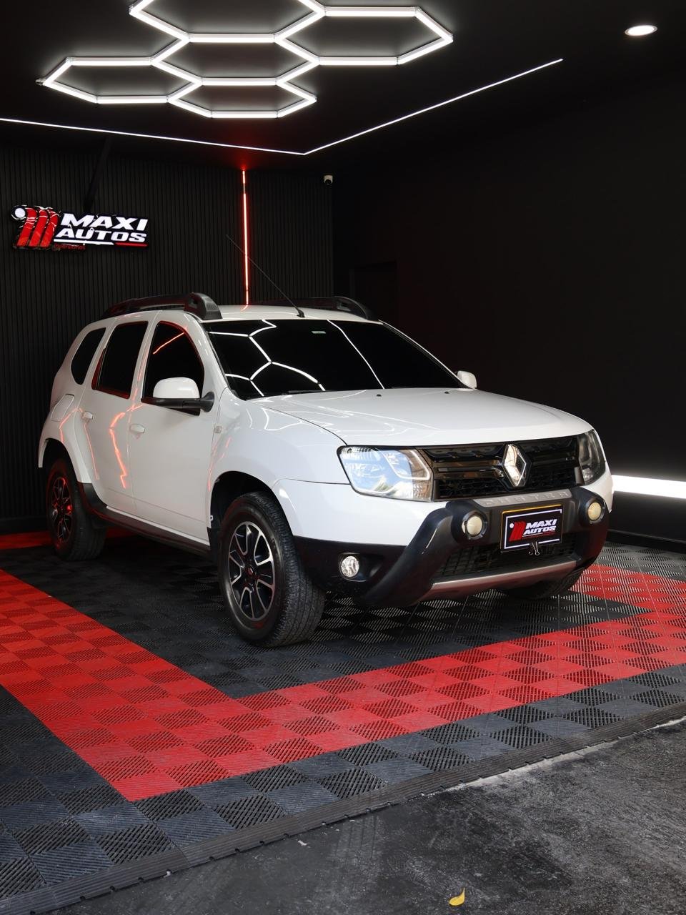 RENAULT DUSTER DYNAMIQUE 2.O MT 4X2
