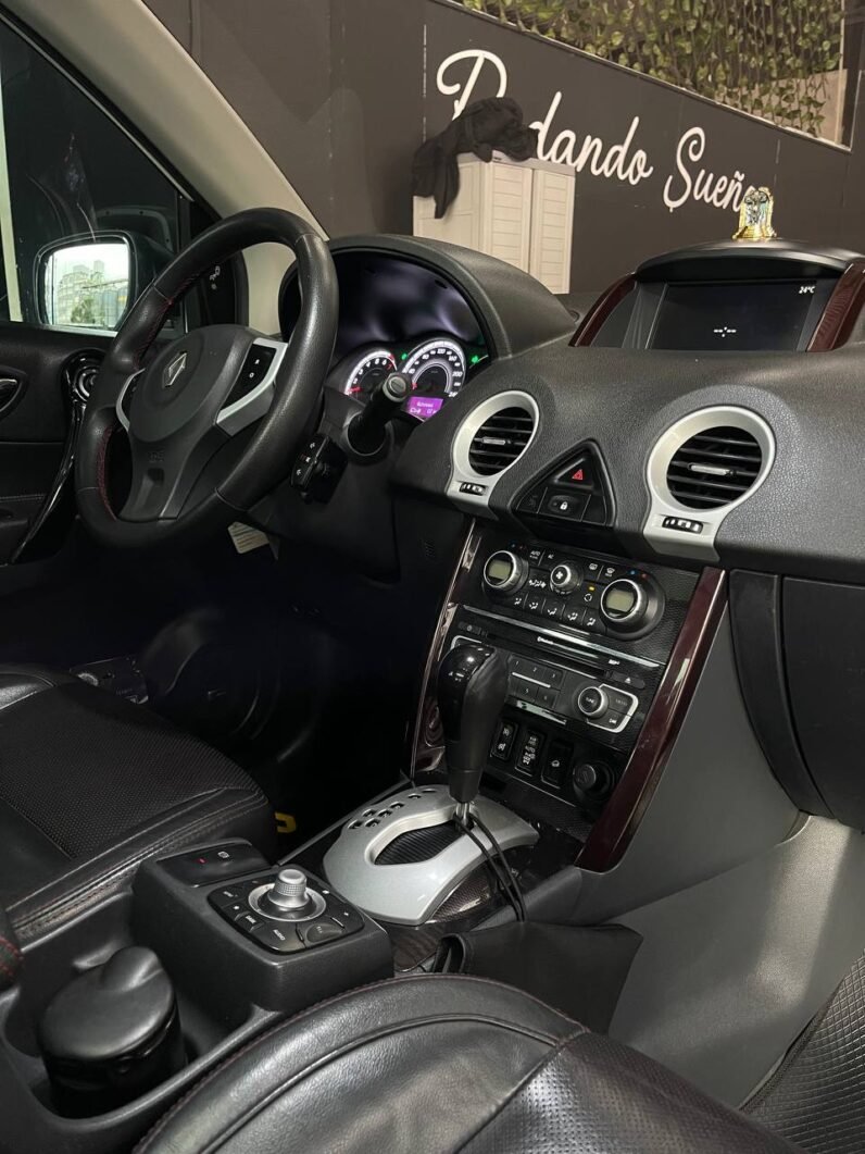 
								RENAULT KOLEOS SPORTWAY AT 4X4 2.5 full									