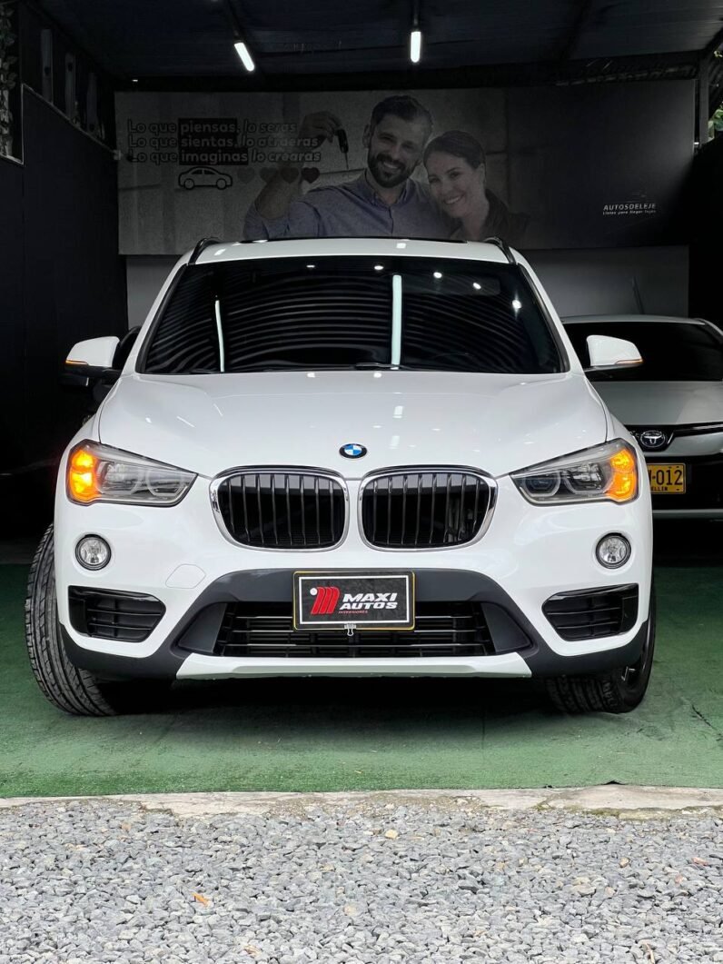 
								BMW  X1 SDRIVE 20I AT 2.0L full									