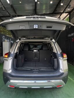 
										NISSAN X-TRAIL E-POWER EXCLUSIVE E-4ORCE full									