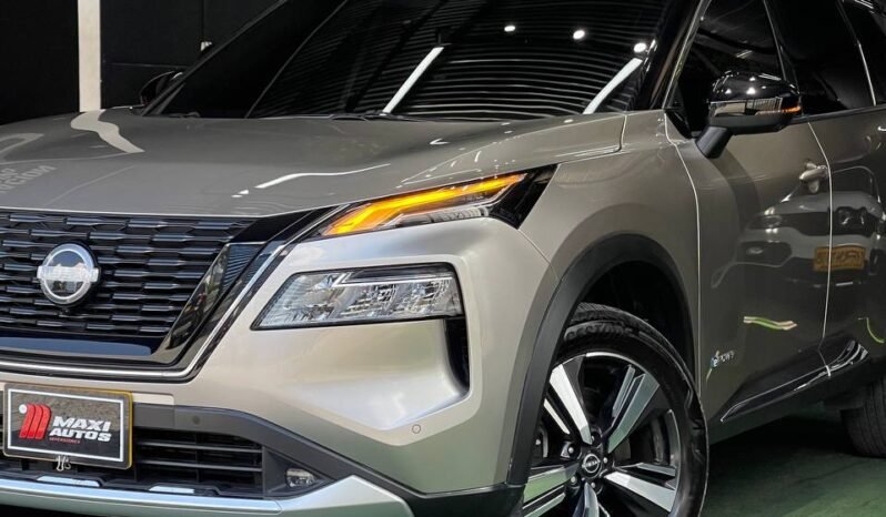 
								NISSAN X-TRAIL E-POWER EXCLUSIVE E-4ORCE full									