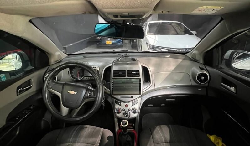
								CHEVROLET SONIC LT HB MT 1.6 full									
