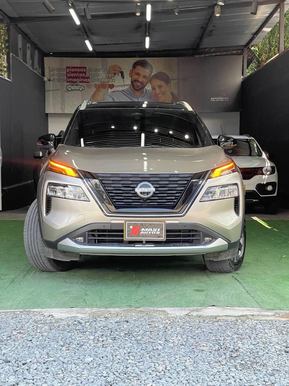 NISSAN X-TRAIL E-POWER EXCLUSIVE E-4ORCE