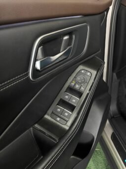 
										NISSAN X-TRAIL E-POWER EXCLUSIVE E-4ORCE full									