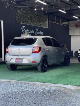 RENAULT SANDERO DYNAMIQUE AT 1.6