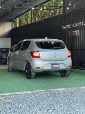RENAULT SANDERO DYNAMIQUE AT 1.6