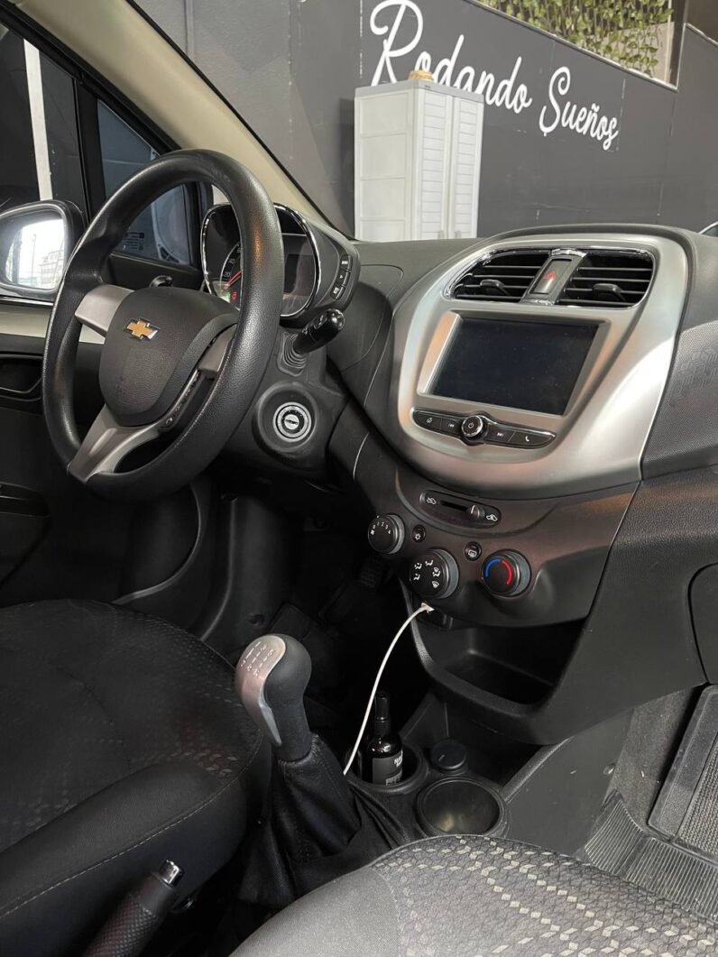 
								CHEVROLET BEAT LT SD MT 1.2 full									