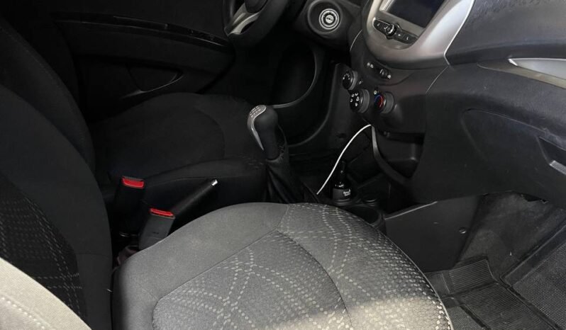 
								CHEVROLET BEAT LT SD MT 1.2 full									