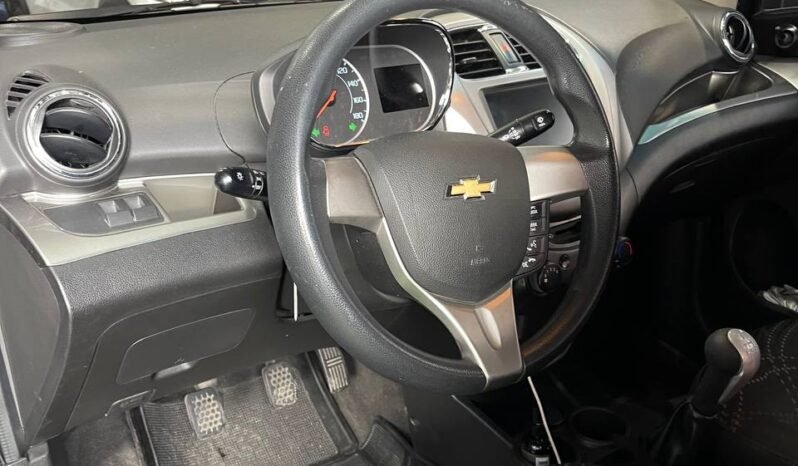 
								CHEVROLET BEAT LT SD MT 1.2 full									