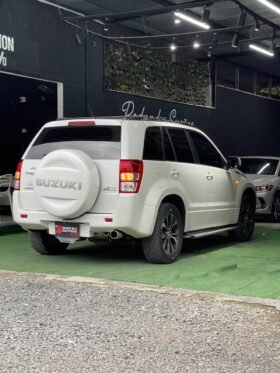SUZUKI GRAND VITARA AT 2.4 4X4