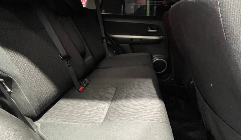 
								SUZUKI GRAND VITARA AT 2.4 4X4 full									