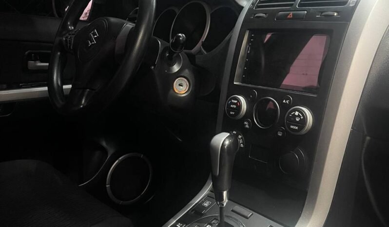 
								SUZUKI GRAND VITARA AT 2.4 4X4 full									