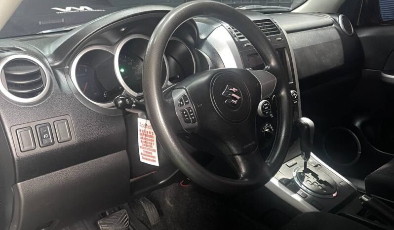 
								SUZUKI GRAND VITARA AT 2.4 4X4 full									