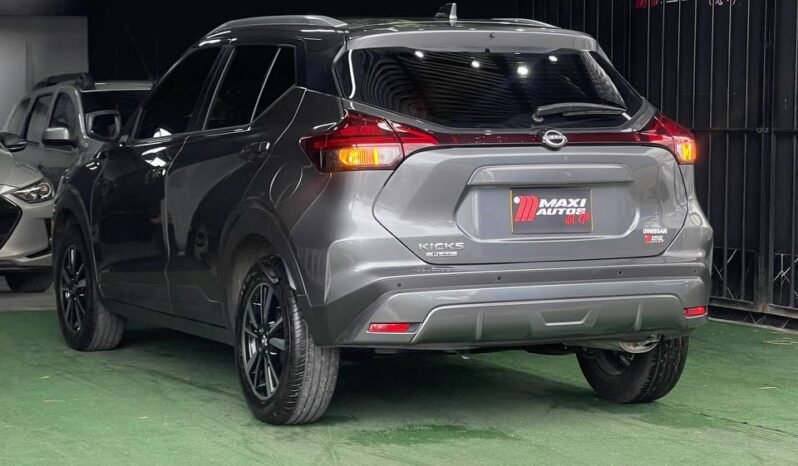 
								NISSAN KICKS SENSE 1.6L MT full									