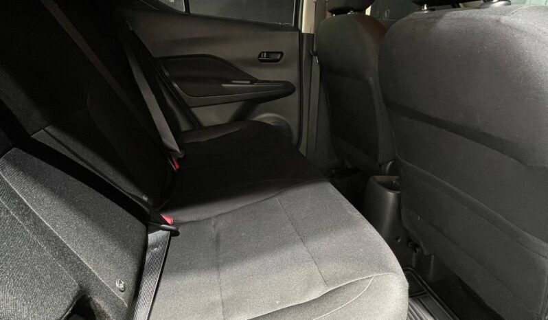 
								NISSAN KICKS SENSE 1.6L MT full									