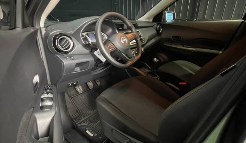 
								NISSAN KICKS SENSE 1.6L MT full									
