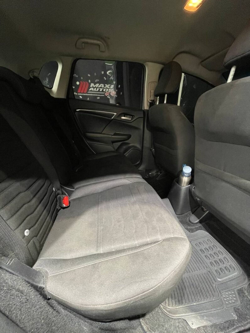 
								HONDA WR-V LX MT 1.5 full									